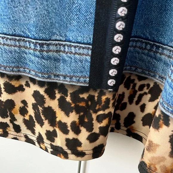 NWOT Super Fun Graphic Shirt! - Picture 6 of 9